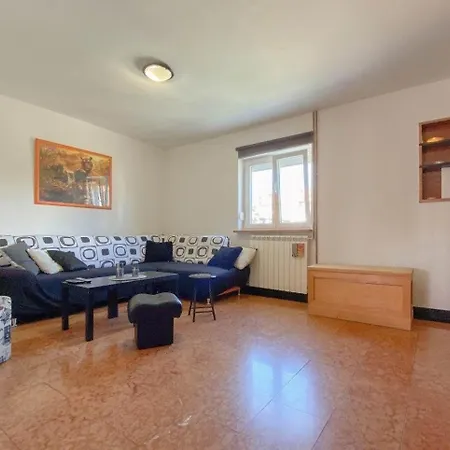 Ferienwohnung Fur 6 Personen Ca 80 Qm In Novigrad, Istrien Istrische Riviera Karpinjan