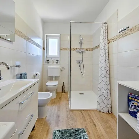 Апартаменты Ferienwohnung Fur 6 Personen Ca 80 Qm In Novigrad, Istrien Istrische Riviera *