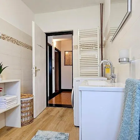Ferienwohnung Fur 6 Personen Ca 80 Qm In Novigrad, Istrien Istrische Riviera